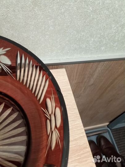 Фруктовница из цветного стекла