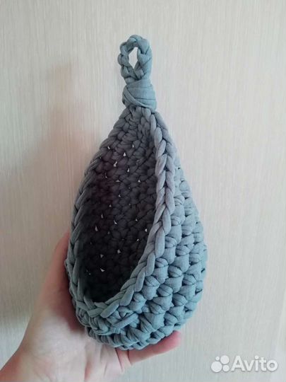 Корзинка капелька из трикотажной пряжи