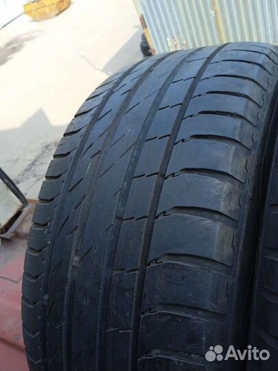 Nokian Tyres Line 225/50 R17