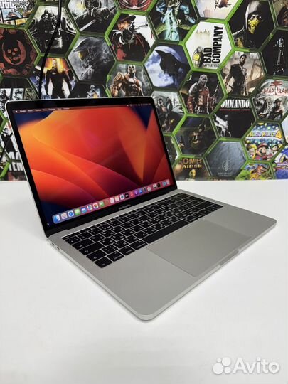 Apple macbook Pro 13 2017 core i5 8/128Gb