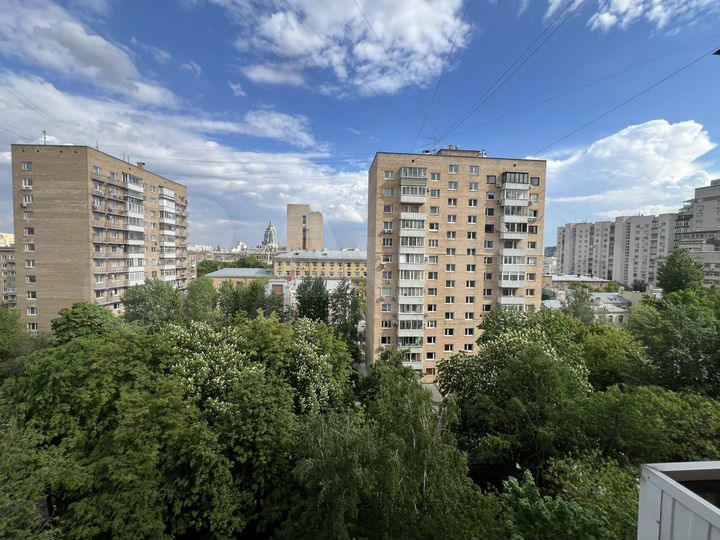 2-к. квартира, 64,7 м², 9/14 эт.