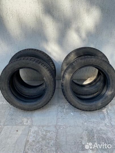 Bridgestone Blizzak Revo GZ 205/55 R16