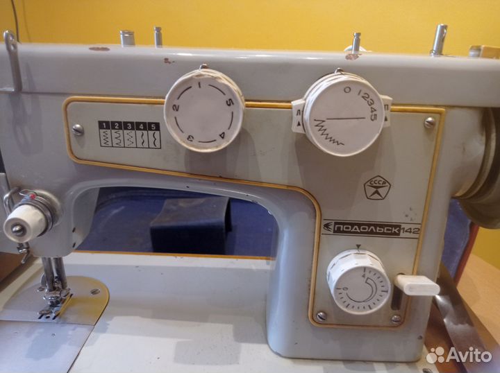 Швейная машина Подольск 142
