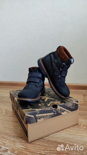 Ботинки демисезонные для мальчика 27 размер Chicco