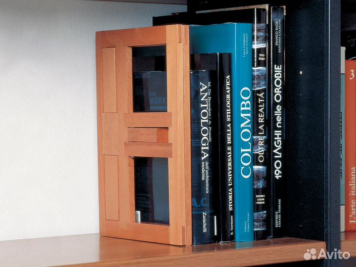 Подставка для книг 