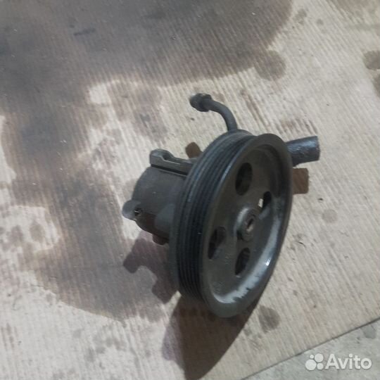 Насос гура для волга дв.крайслер