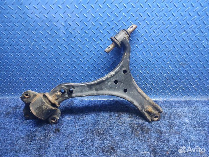 Рычаг передний правый Honda Accord 9