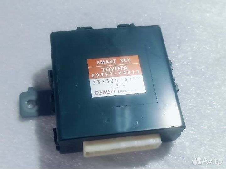 Блок иммобилайзера Toyota Isis ZNM10 1zzfe 2007