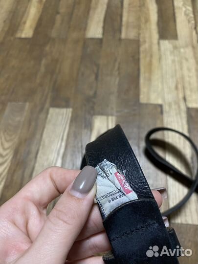 Чёрный кожаный ремень Levi's оригинал