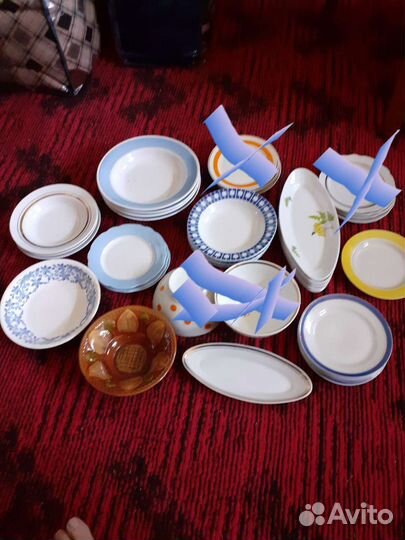Тарелки разные