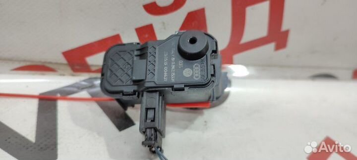 Замок лючка бензобака Audi Q5 8R cncd 10.06.2013