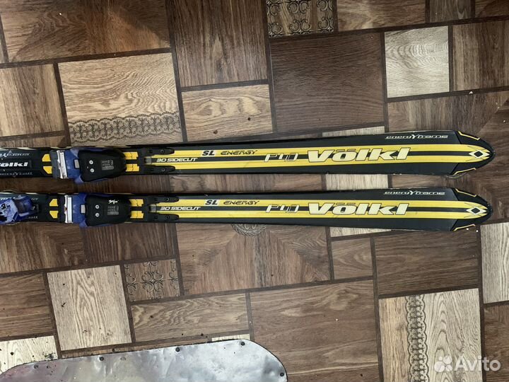 Горные лыжи Volki