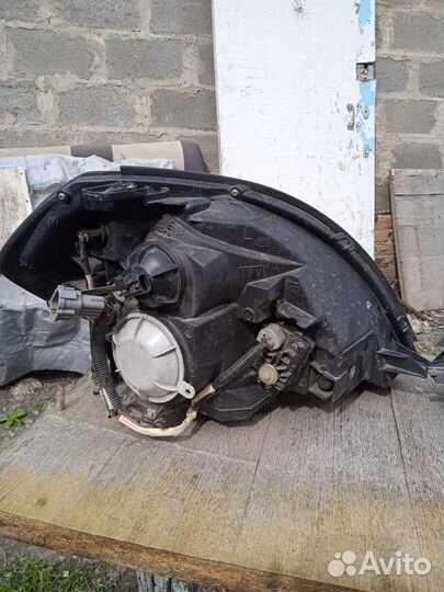 Фара nissan teana j31