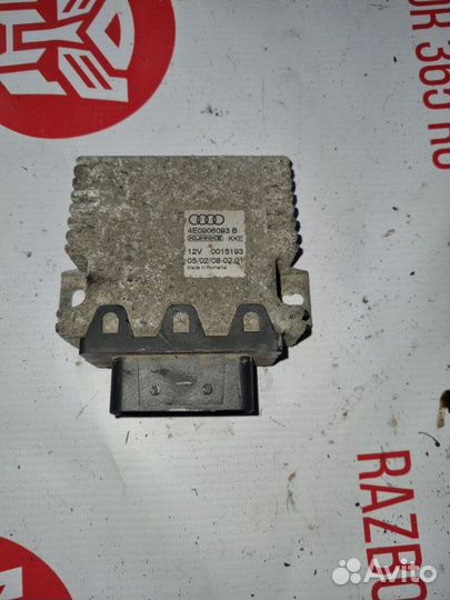 Блок управления топливным насосом Audi A8 D3 4E