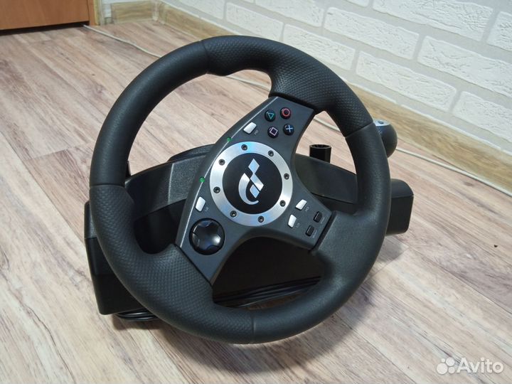 Руль 900 Logitech Driving Force Pro