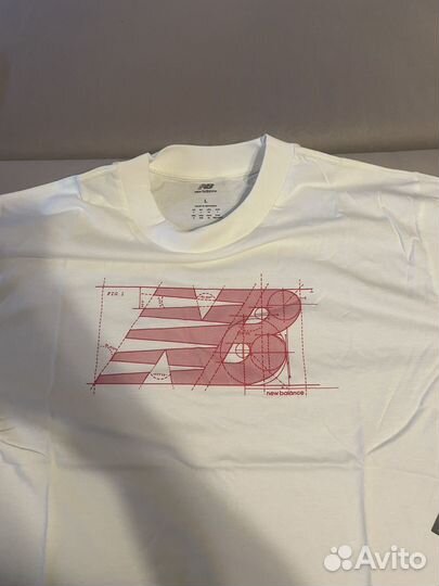 Футболка new balance Science Schematic T-Shirt