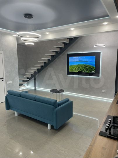 4-к. квартира, 90 м², 3/4 эт.
