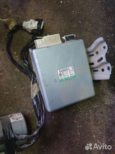 Эур электроусилитель руля колонка Тойота Аурис 150