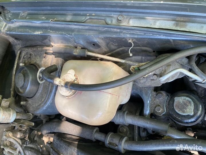 Расширительный бачок Mitsubishi Space Wagon 2