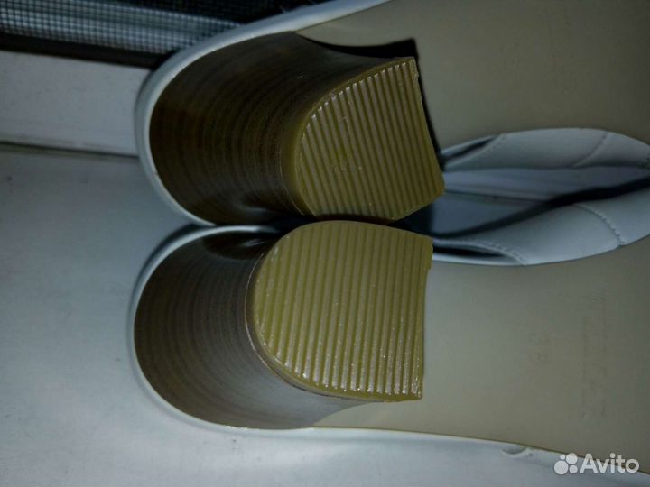 Босоножки новые 36 размер