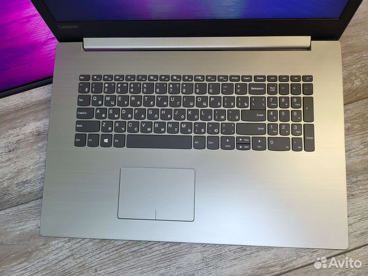 Большой 17 дюймовый A4-9120 / 8GB / SSD 256GB