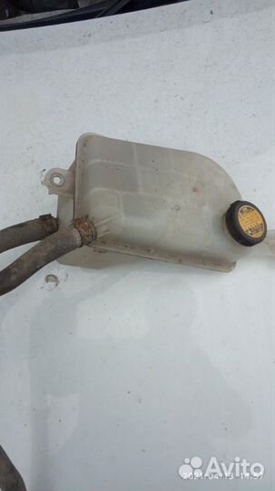 Бачок расширительный Toyota Corolla E150