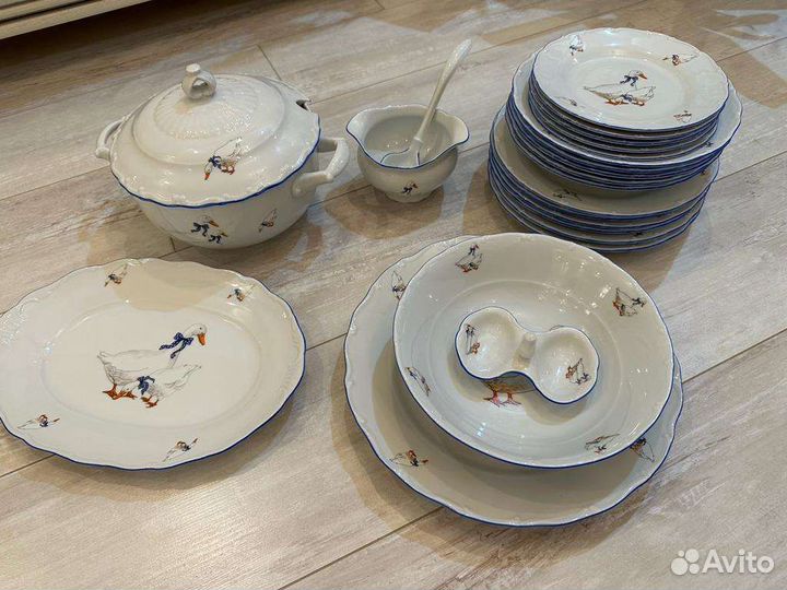 Сервиз столовый Гуси Чехия оригинал красотень