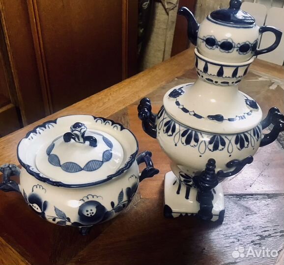 Сахарницы и самоварчики гжель