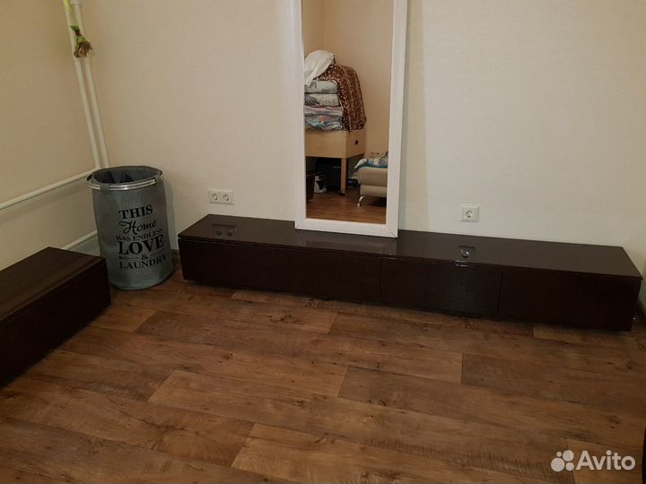 Тумба с доводчиками 4 отсека