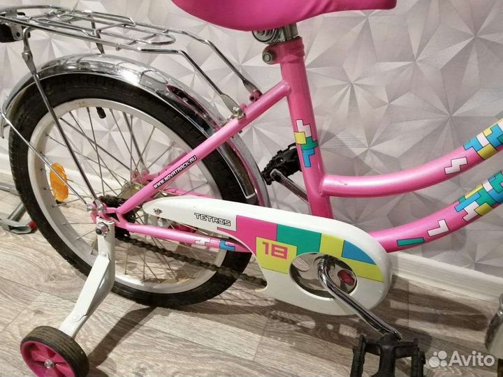 Ведосипед четырехколесный