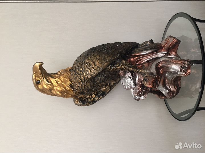 Статуэтка орла