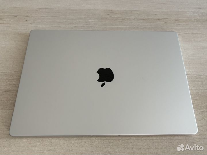 Apple Macbook pro 16