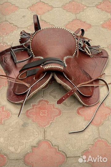 Седло для лошади