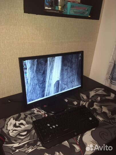 Монитор Acer Packard bell