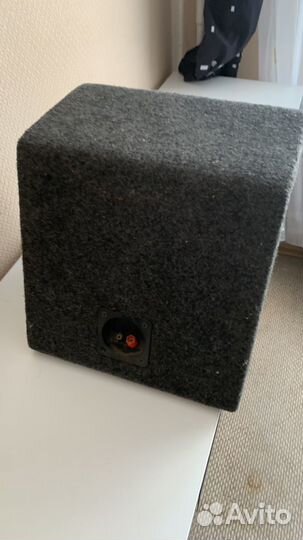 Сабвуфер kicker 10