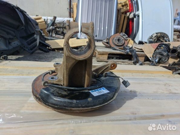 Nissan Qashqai J11 поворотный кулак в сборе