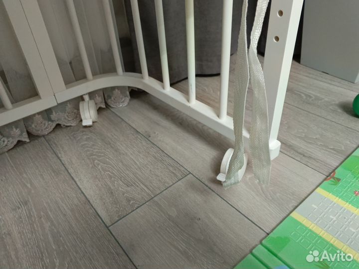 Приставная кроватка