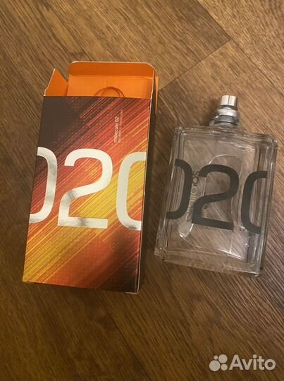 Escentric molecules Molecule 02