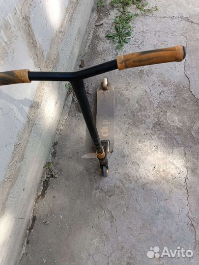 Трюковой самокат