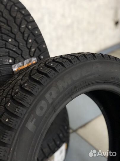 Pirelli Formula Ice 225/50 R17 98T