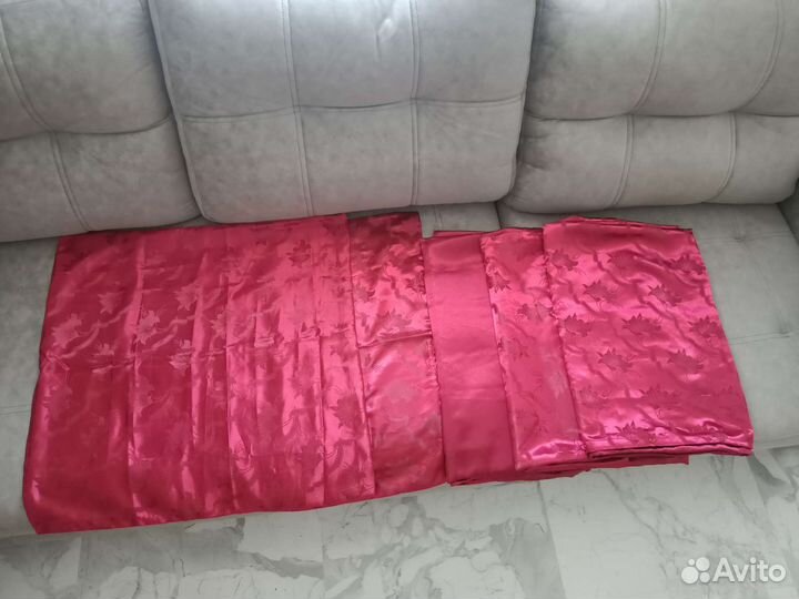 Семейный комплект постельного белья атлас