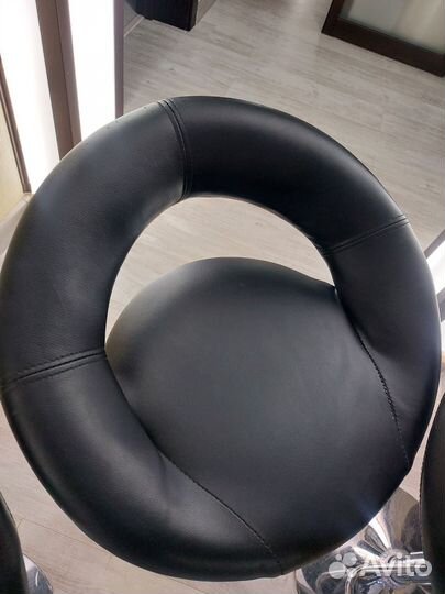 Барные стулья 4 штуки