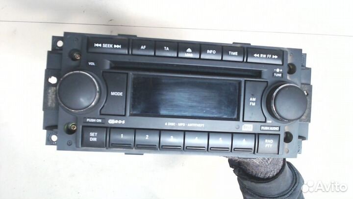 Магнитола Jeep Grand Cherokee, 2005