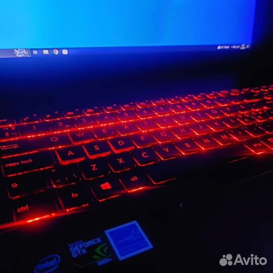 Ноутбук asus G771J Republic of Gamers