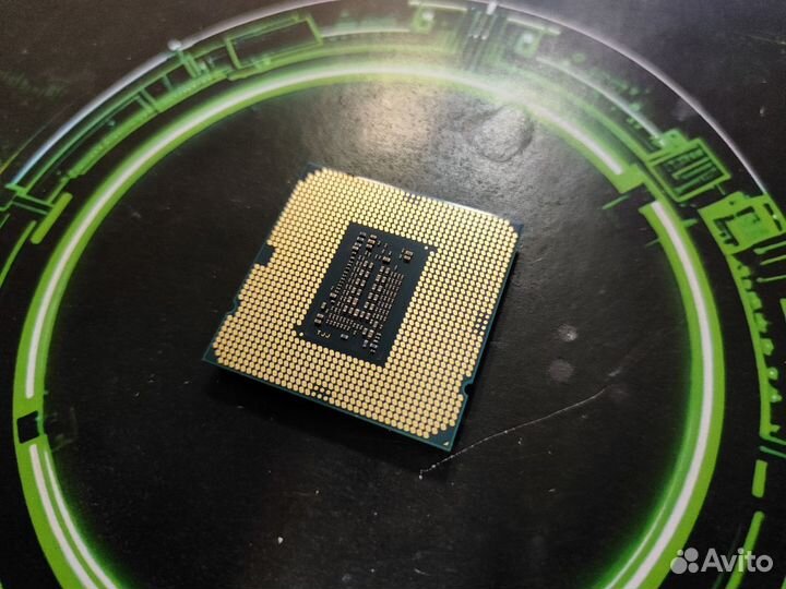 Процессор Intel Pentium Gold G6400 на LGA 1200