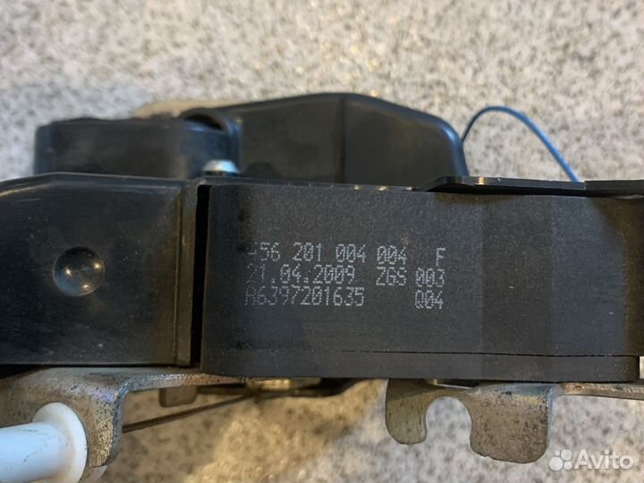 Замок передний левый мерседес вито w639