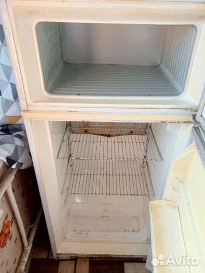 Холодильник бу