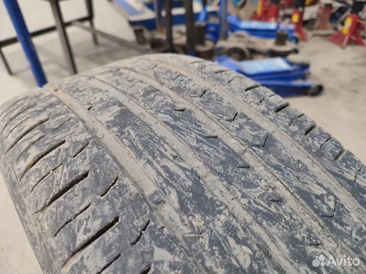 Continental ContiIceContact HD 225/60 R17