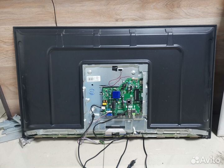 Телевизор Dexp F43E7000E (Разбор)(По запчастям)