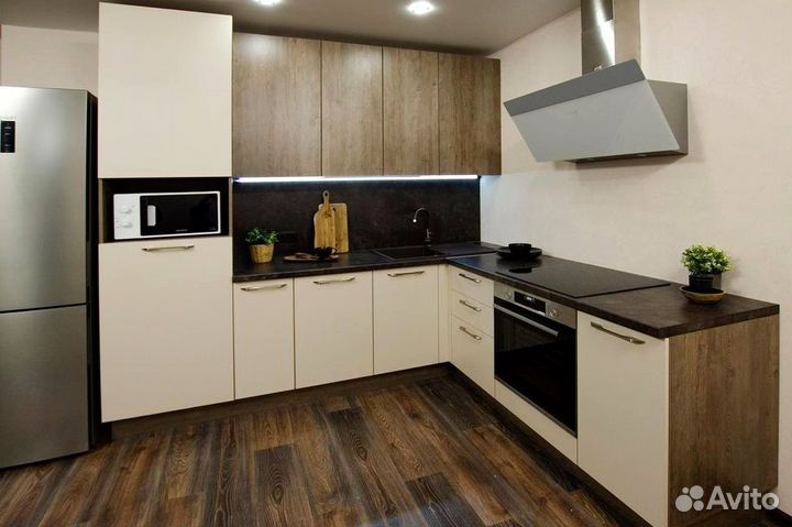 Кухня в потолок на заказ